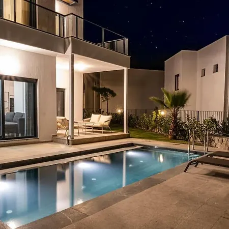 Villa Al Mare 2; Koyunbaba'da Oezel Havuzlu *