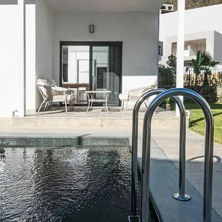 Villa Al Mare 2; Koyunbaba'da Oezel Havuzlu