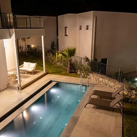 Villa Al Mare 2; Koyunbaba'da Oezel Havuzlu Bodrum