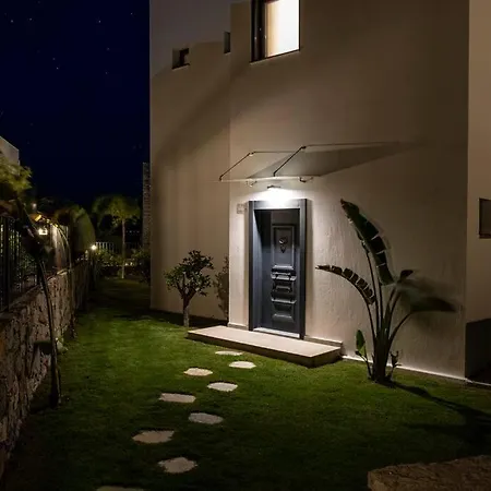 Al Mare 2; Koyunbaba'da Oezel Havuzlu فيلة